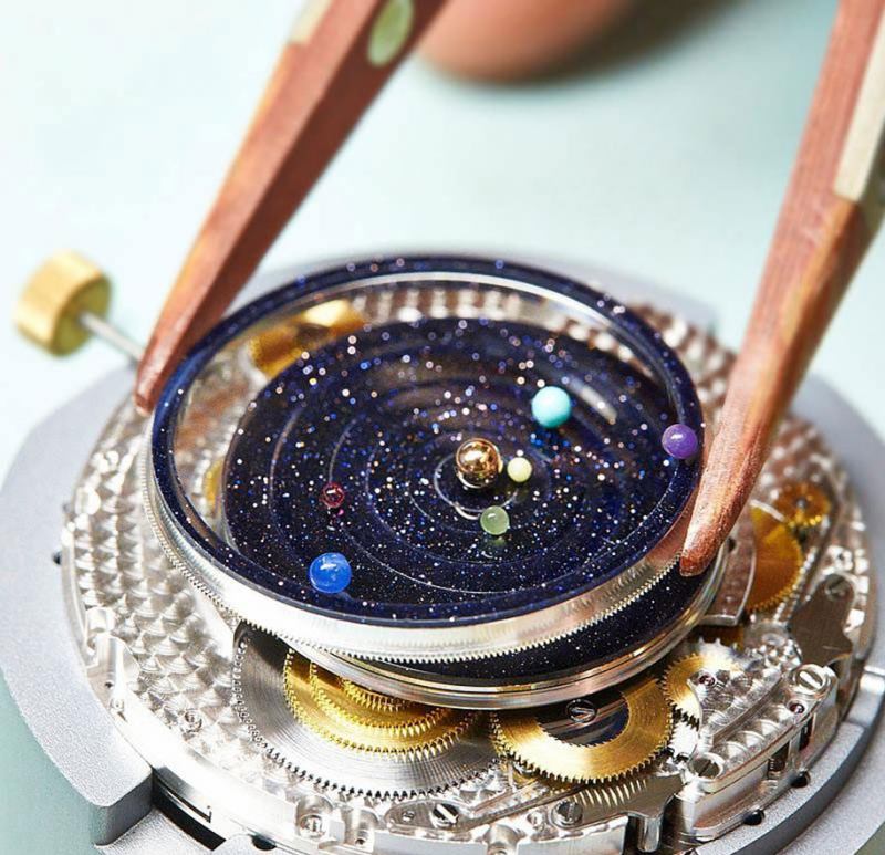 Đồng hồ thiên văn học Midnight Planétarium