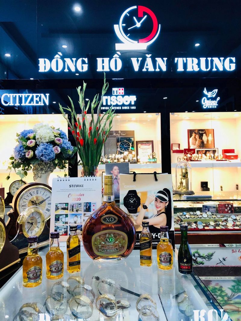 Đồng Hồ Văn Trung