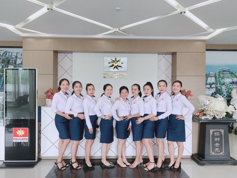 Đồng phục Thanh Nghi