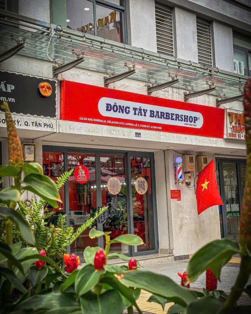 Đông Tây Barbershop