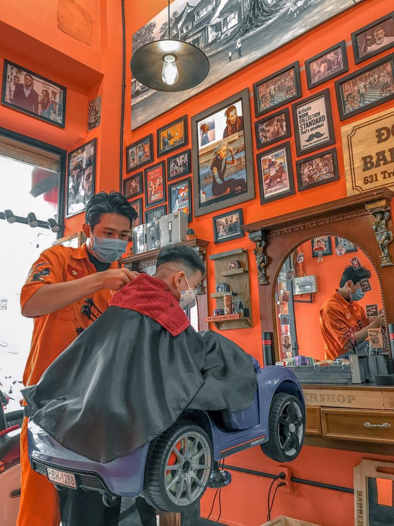 Đông Tây Barbershop Gia Lai