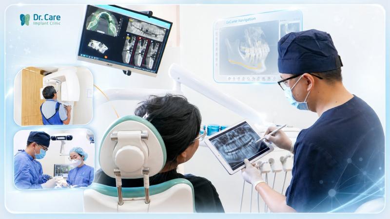Bác sĩ Dr. Care tư vấn, thăm khám cùng khách hàng