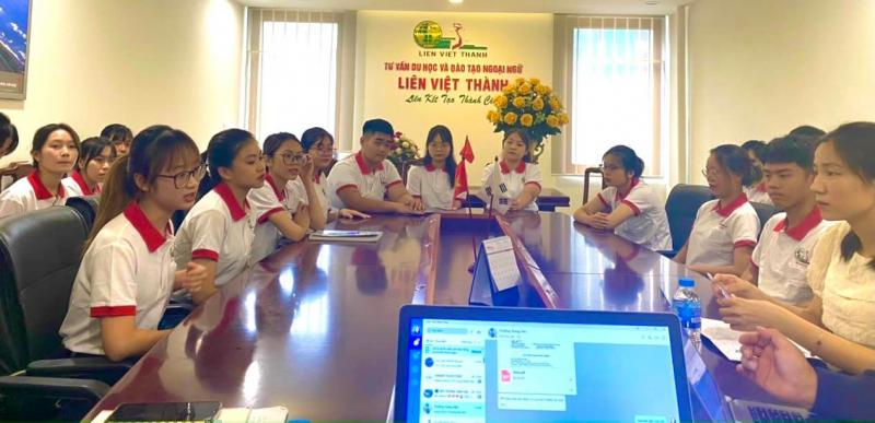 Du học và đào tạo ngoại ngữ Liên Việt Thành