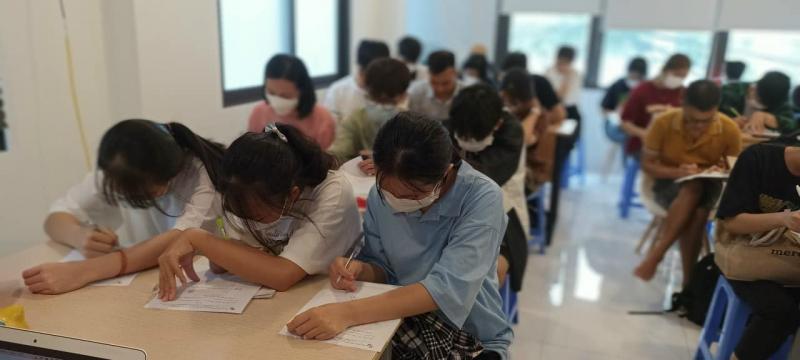 Du học và đào tạo ngoại ngữ Liên Việt Thành