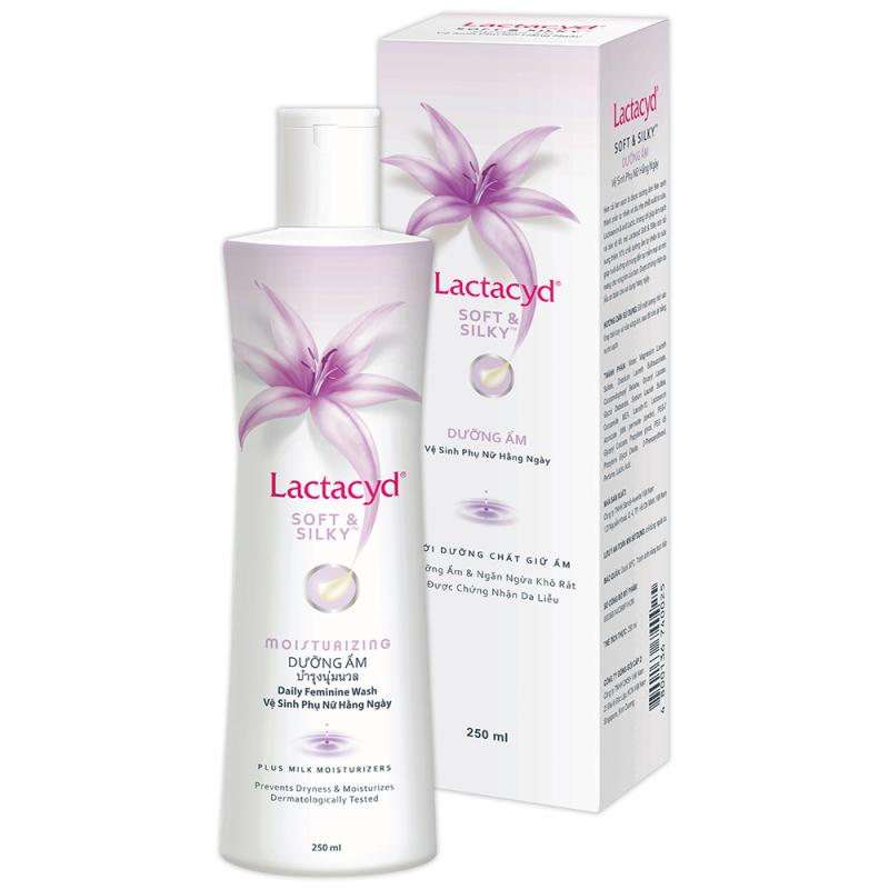 Dung dịch vệ sinh phụ nữ Lactacyd Soft and Silky