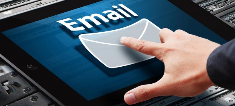 Không viết email để trống phần nội dung