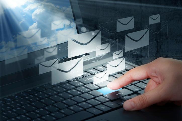 Không gửi email không có file đính kèm