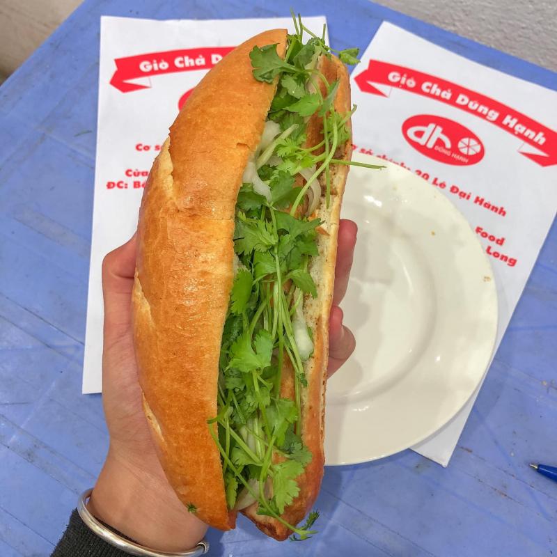 Dũng Hạnh - Bánh Mì Giò Chả