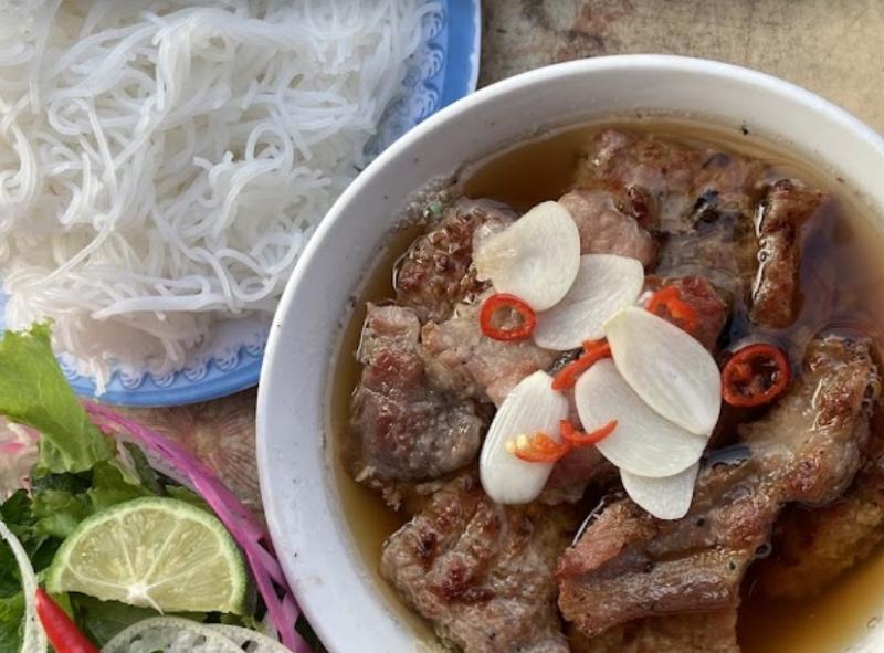 Quán Dũng Râu - Bún Mọc & Bún Chả