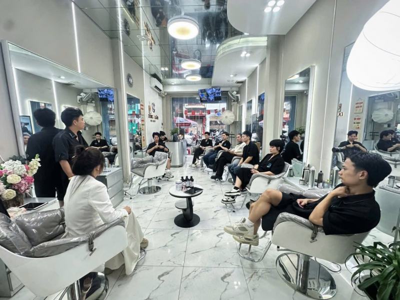Dung Trần Hair Academy
