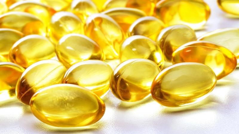 Dưỡng nang tóc với vitamin E và tinh dầu