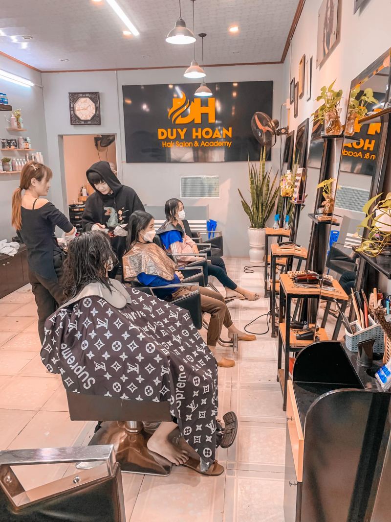 Duy Hoan Hair Salon & Academy