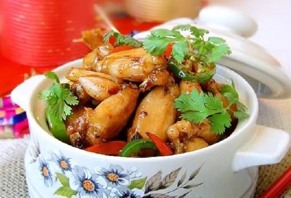 Món ăn xứ Quảng hấp dẫn nhất vào mùa mưa