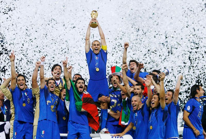 Fabio Grosso ghi bàn vào lưới Pháp tại World Cup 2006