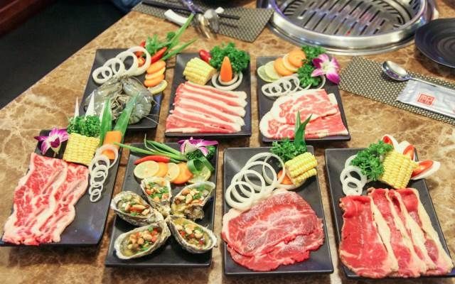 Hấp dẫn với món ăn ở Faifo Grill & Buffet Restaurant