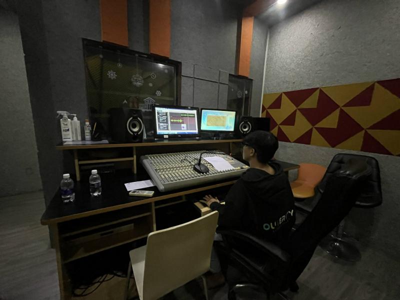 Tại Fan Studio, các dịch vụ riêng biệt và đa dạng sẽ khiến trải nghiệm của bạn được thỏa mãn hơn bao giờ hết