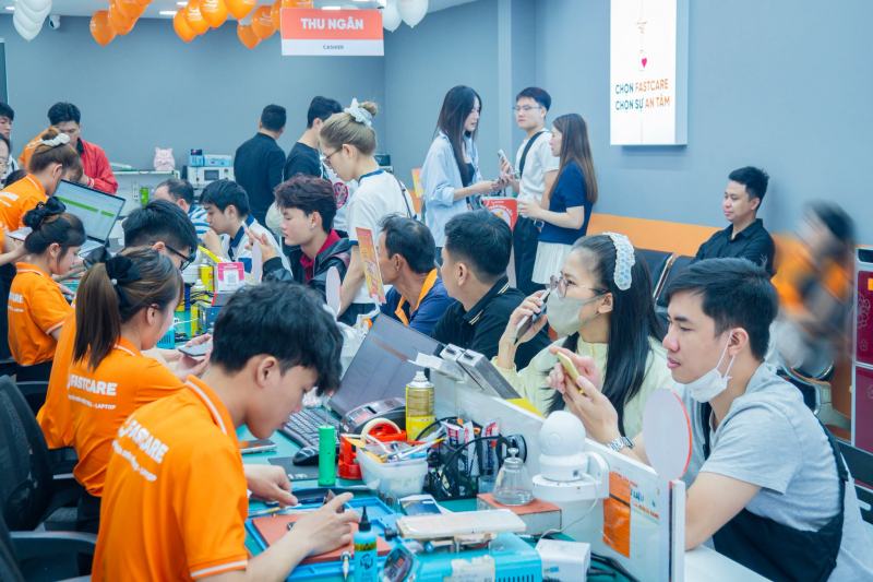 Trung tâm sửa chữa điện thoại Fastcare