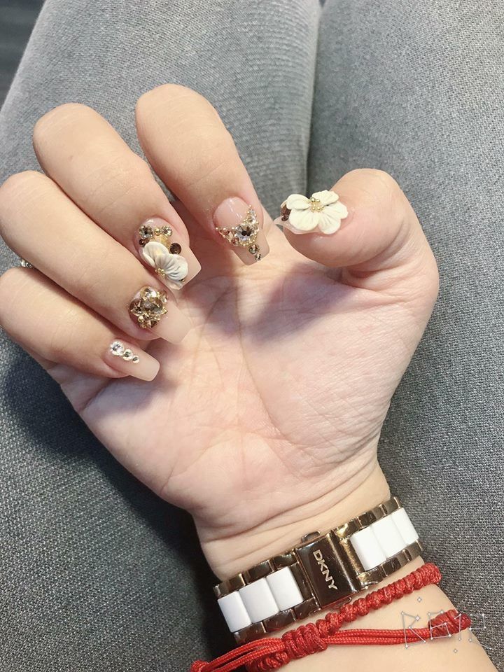 Flower Nails