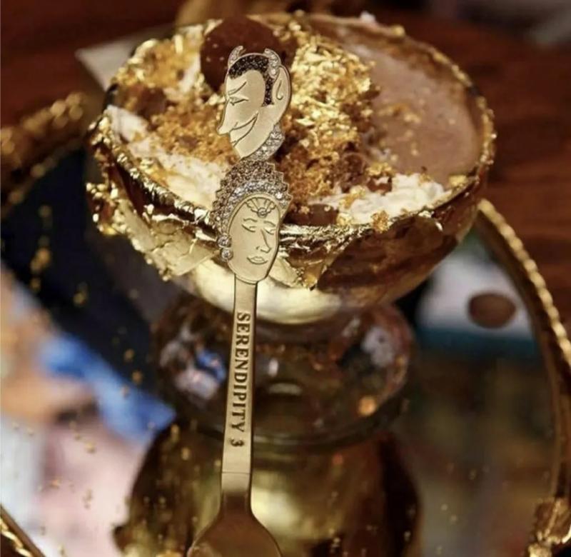 Pudding sô cô la Faberge