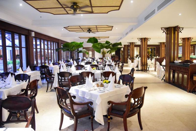 Nhà hàng tại Furama Resort Đà Nẵng