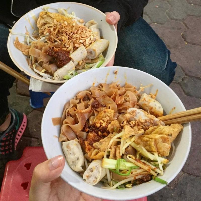 Gánh hàng ăn hấp dẫn nhất tại Hà Nội