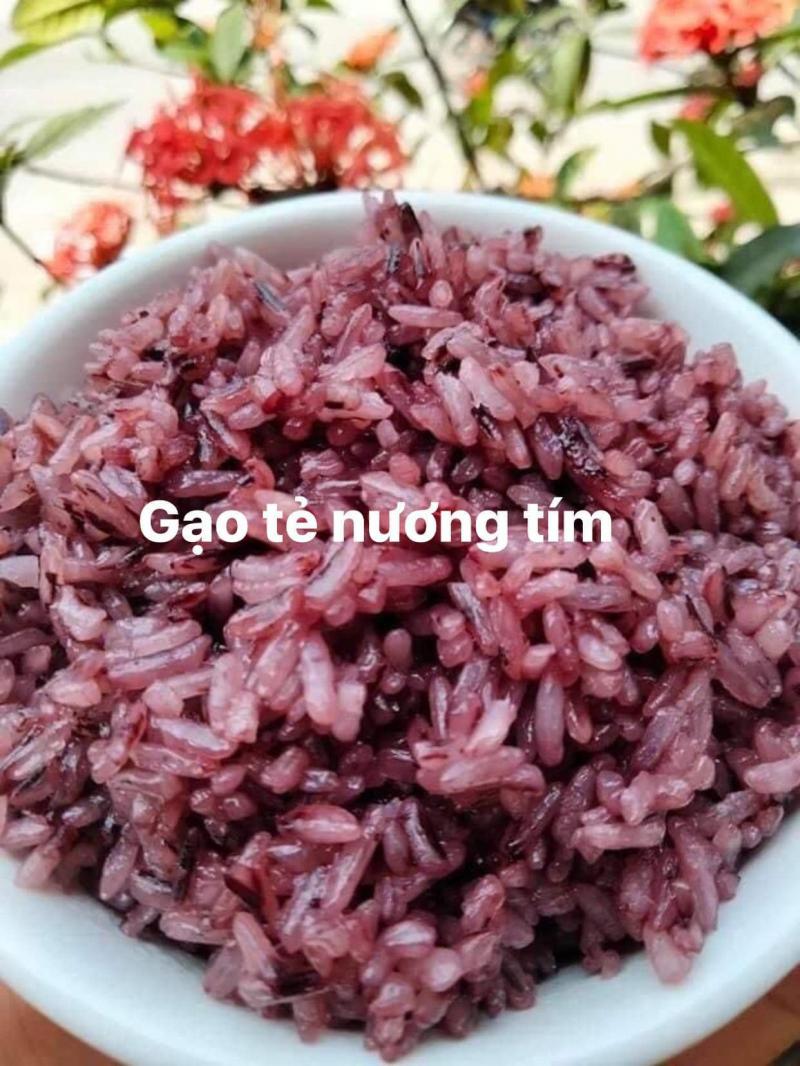 Gạo lứt đỏ dẻo Điện Biên