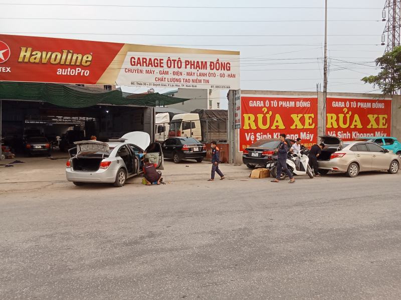 Gara ô tô Phạm Đồng