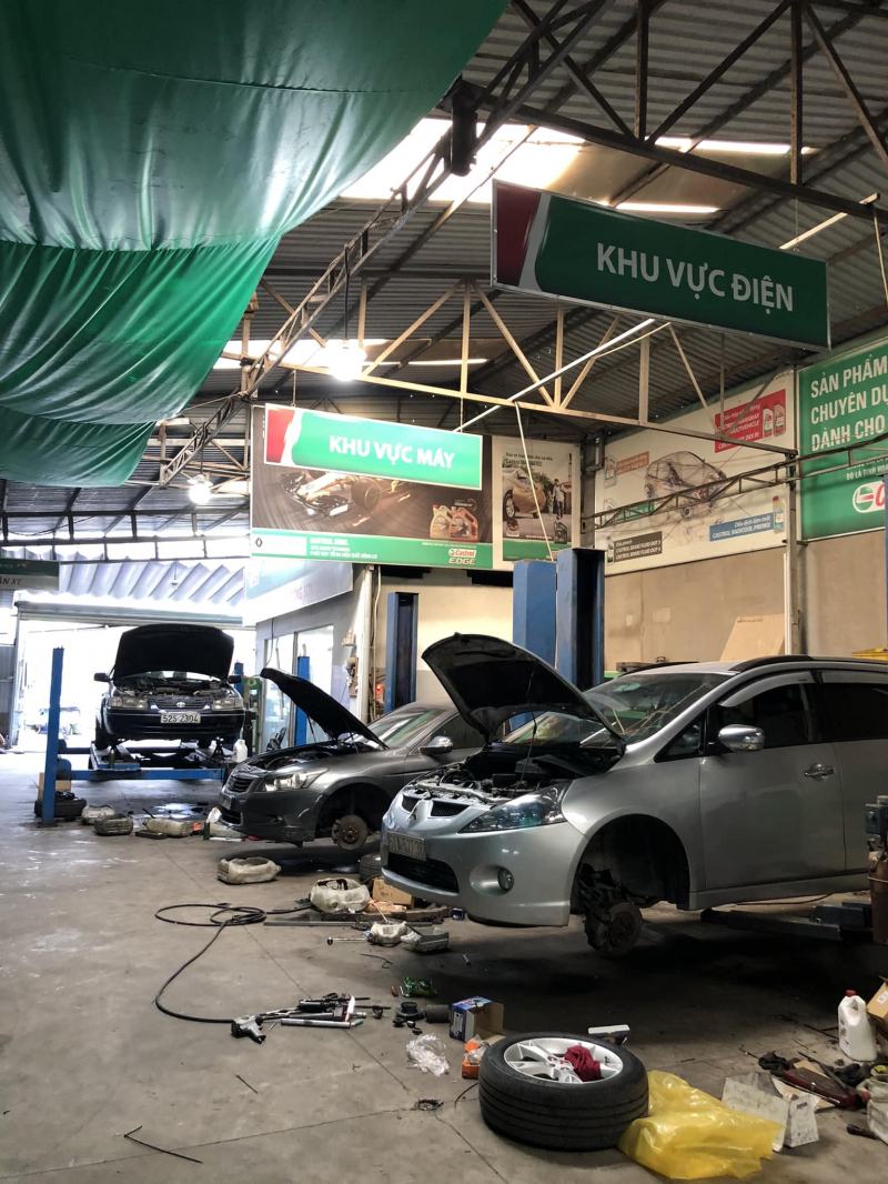 Garage Ô Tô Bách Tâm