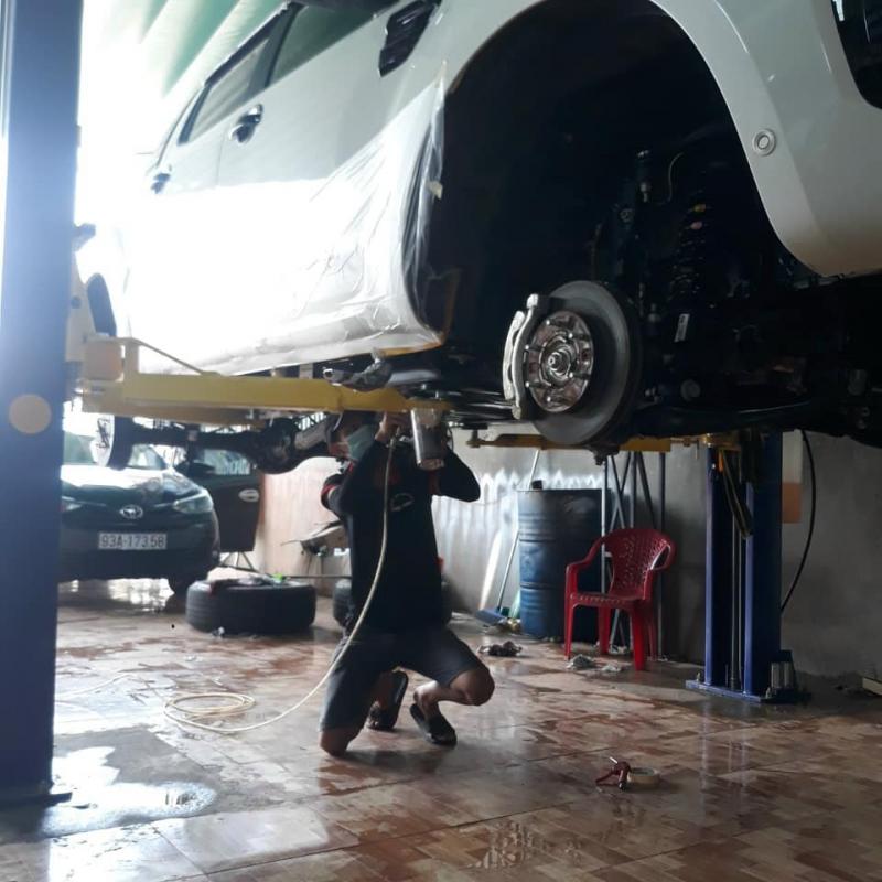 Garage ÔTô Phúc Thịnh