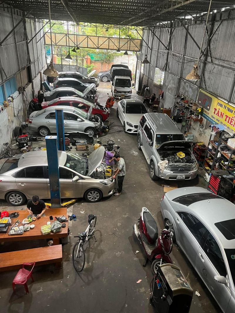 Garage Tân Tiến Vũ