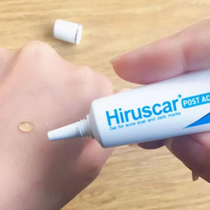 Gel làm mờ sẹo mụn và thâm mụn Hiruscar Post Acne