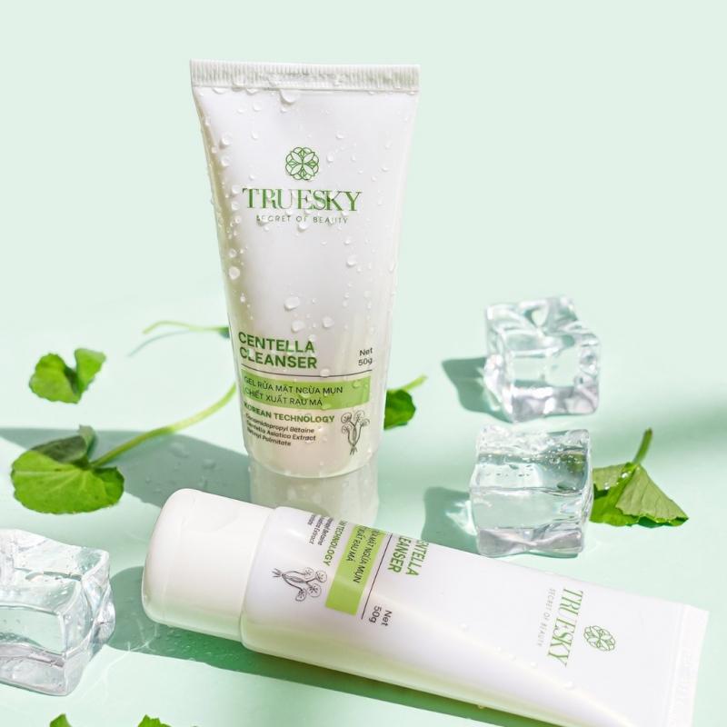 Gel rửa mặt ngăn ngừa mụn Truesky Centella Cleanser