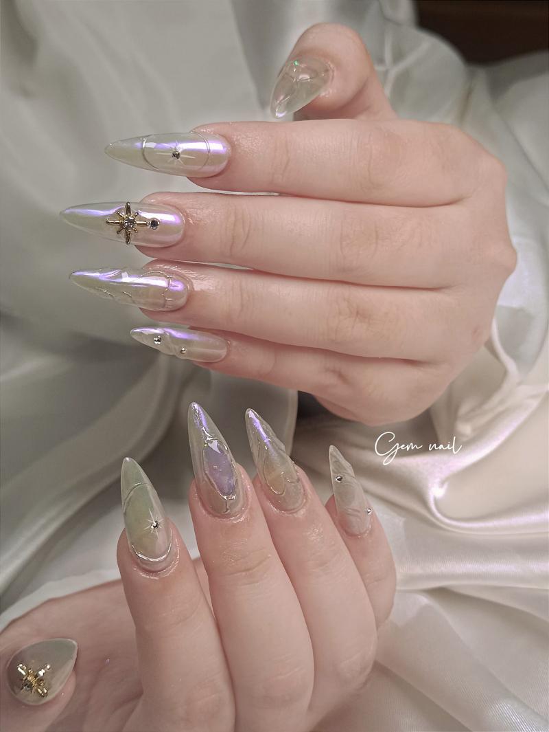 Gem Nail