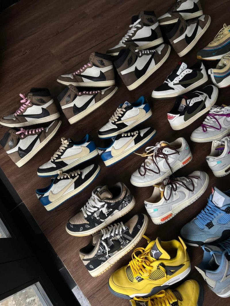 GEN Sneaker Authentic