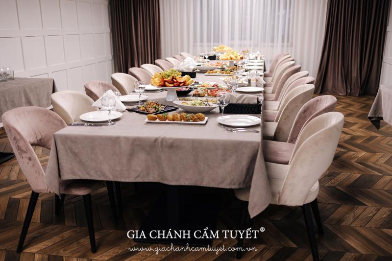 Gia Chánh Cẩm Tuyết