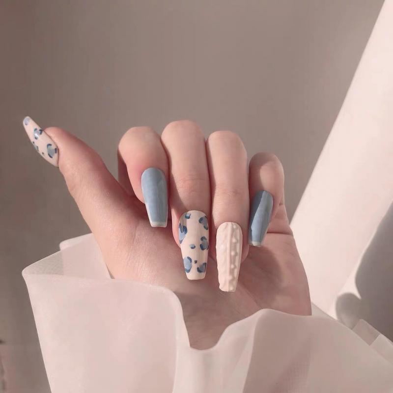 Giang Nail