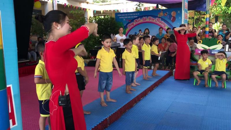 giáo án dạy hát Cô giáo miền xuôi - mẫu 1