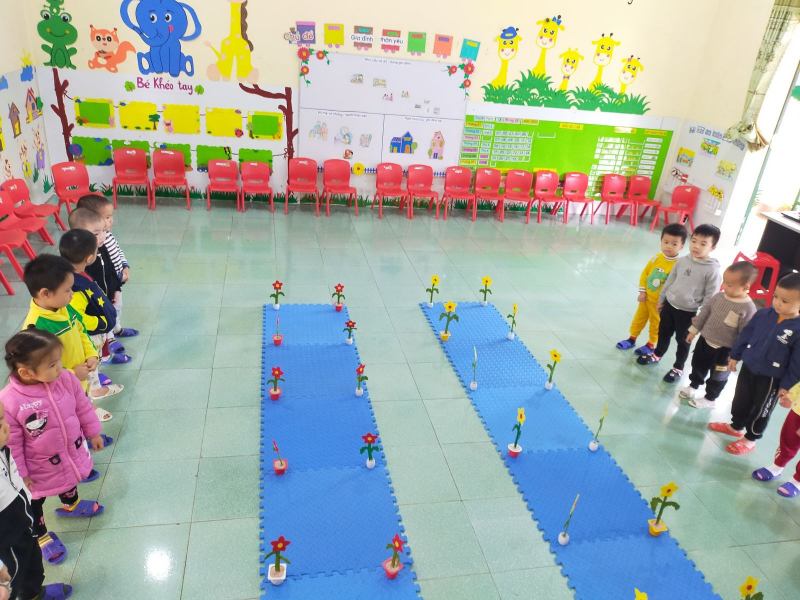 giáo án đi trong đường hẹp - mẫu 1