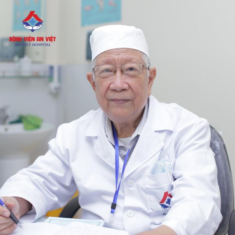 Giáo sư, Tiến sĩ Lê Đức Hinh tại BV An Việt