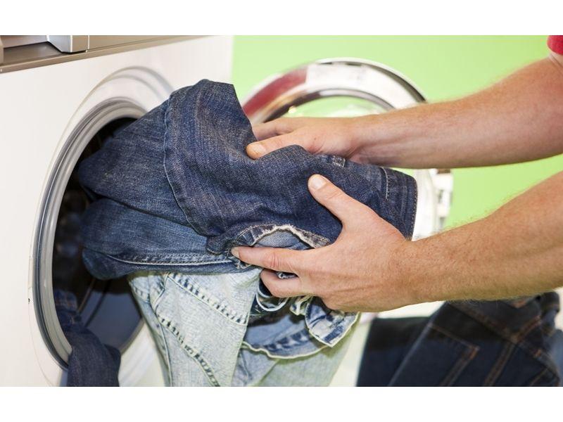 Giặt riêng quần jeans