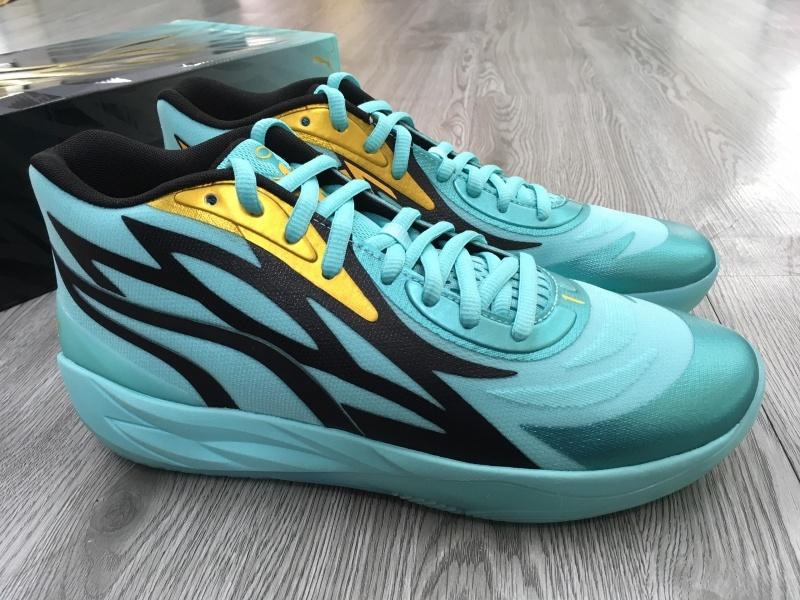 Giày bóng rổ Puma