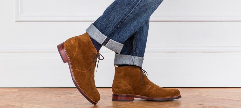 Giày Chukka boots được làm bằng da cao cấp