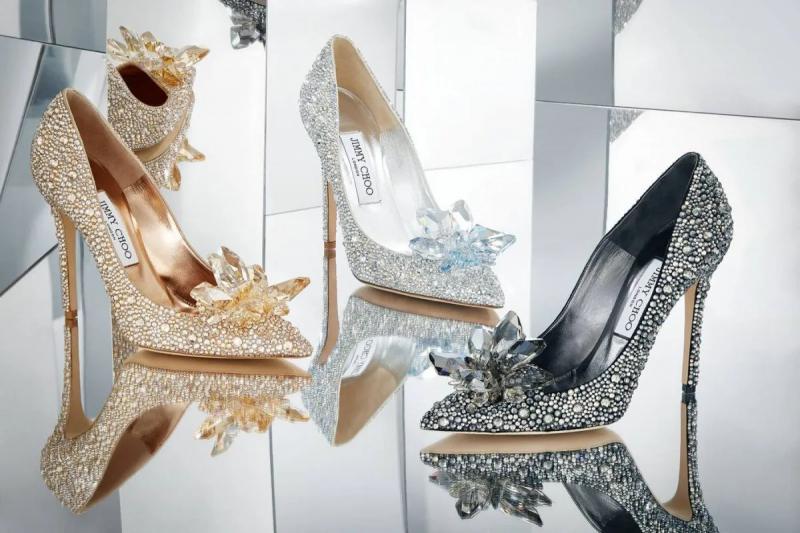 Mức giá của Jimmy Choo khá đa dạng từ vài trăm đến vài nghìn đô