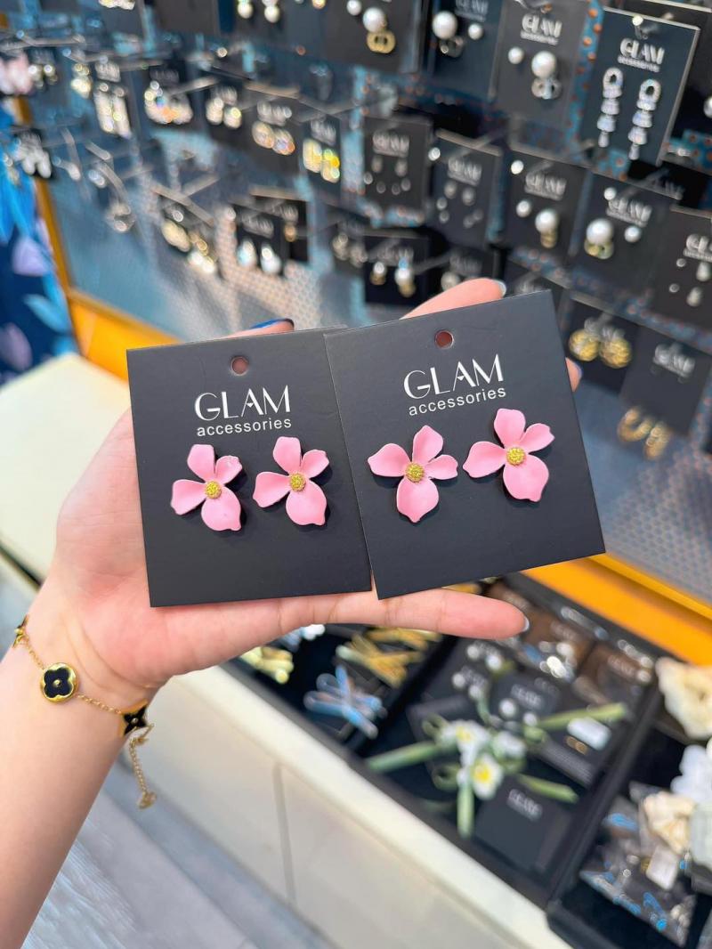 GLAM 13 Accessories