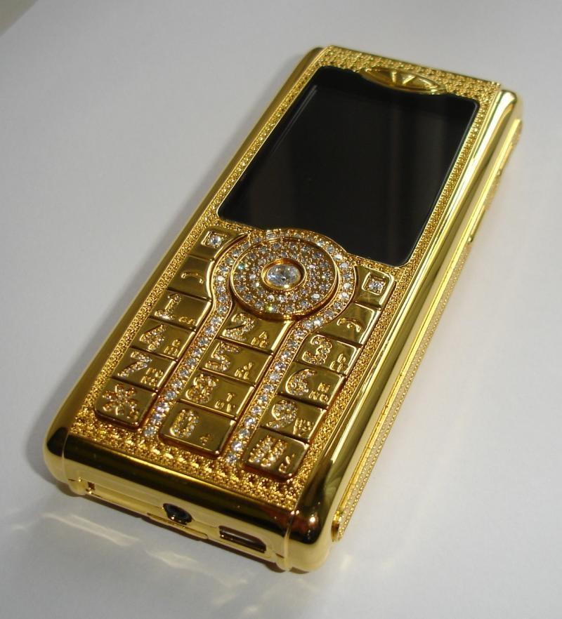 12 vip телефон. Vertu GOLDVISH. GOLDVISH Geneve. GOLDVISH Illusion. GOLDVISH телефон.