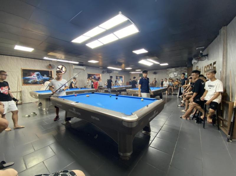 H Billiards Club