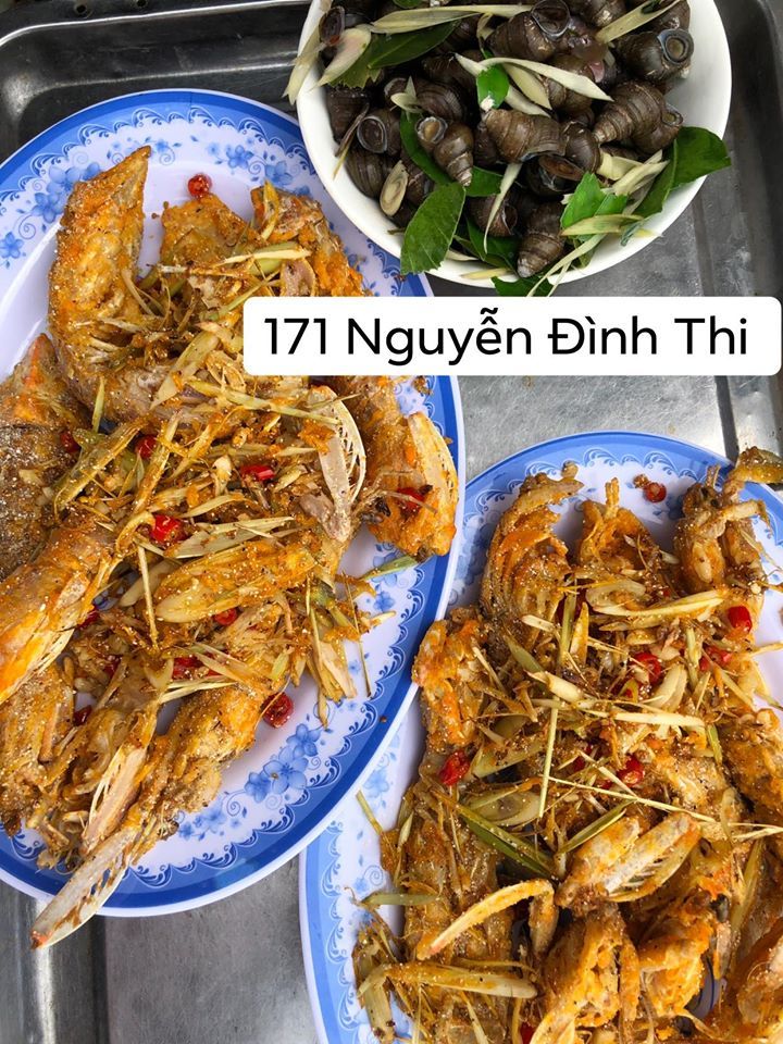 Hải sản Bên Hồ Quán