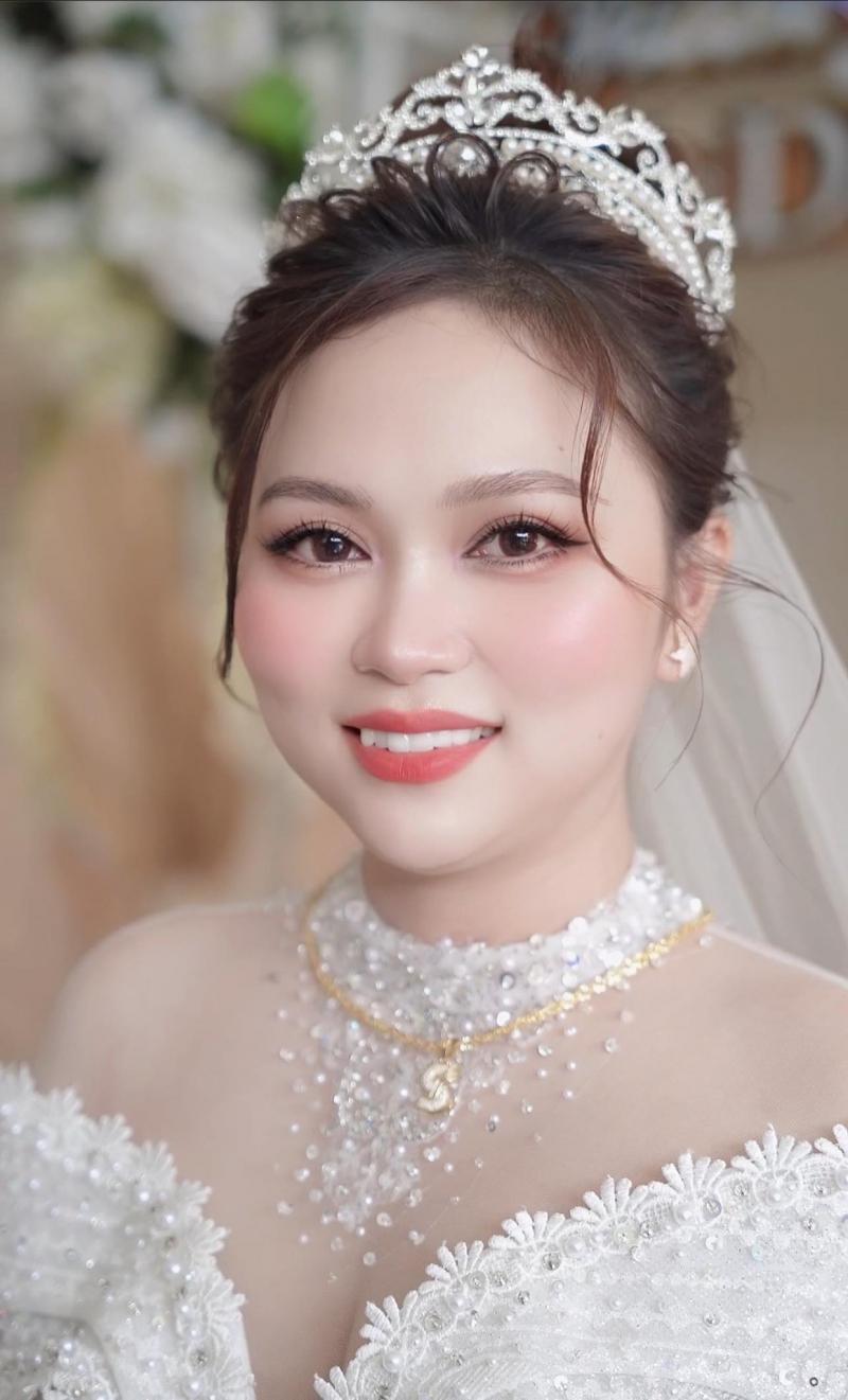 Hải Yến Make Up