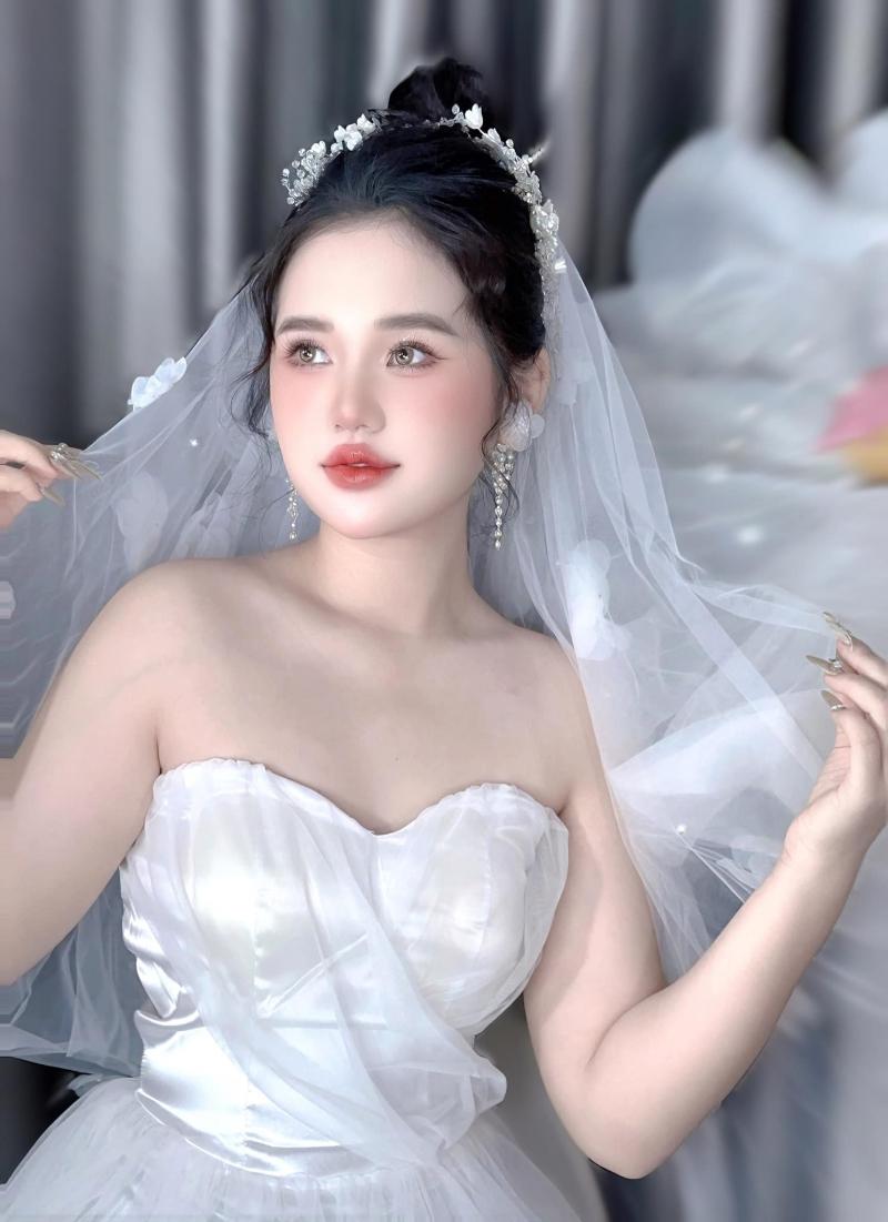 Hải Yến Make Up