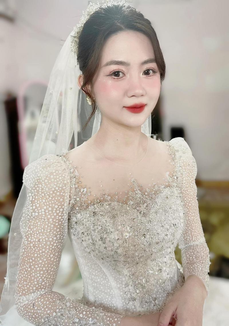 Hải Yến Make Up